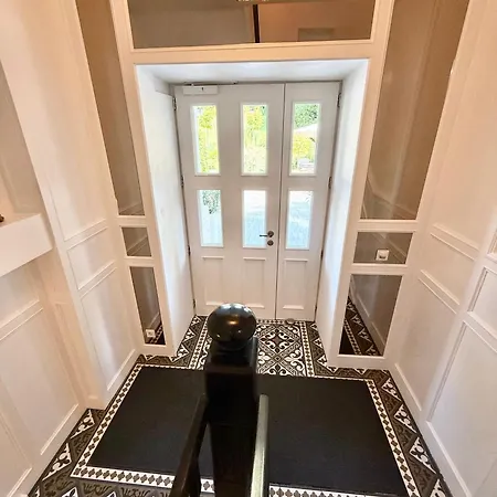 Gloria Luxuswohnungen Апартаменты *