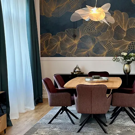 Gloria Luxuswohnungen *